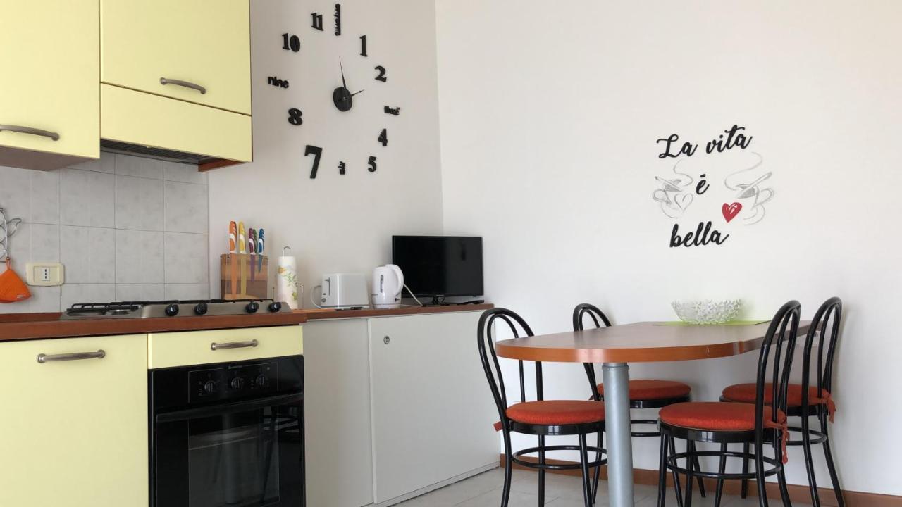 Irina'S House With View On Like And Swimming Pool Apartment Riva di Solto Exterior photo